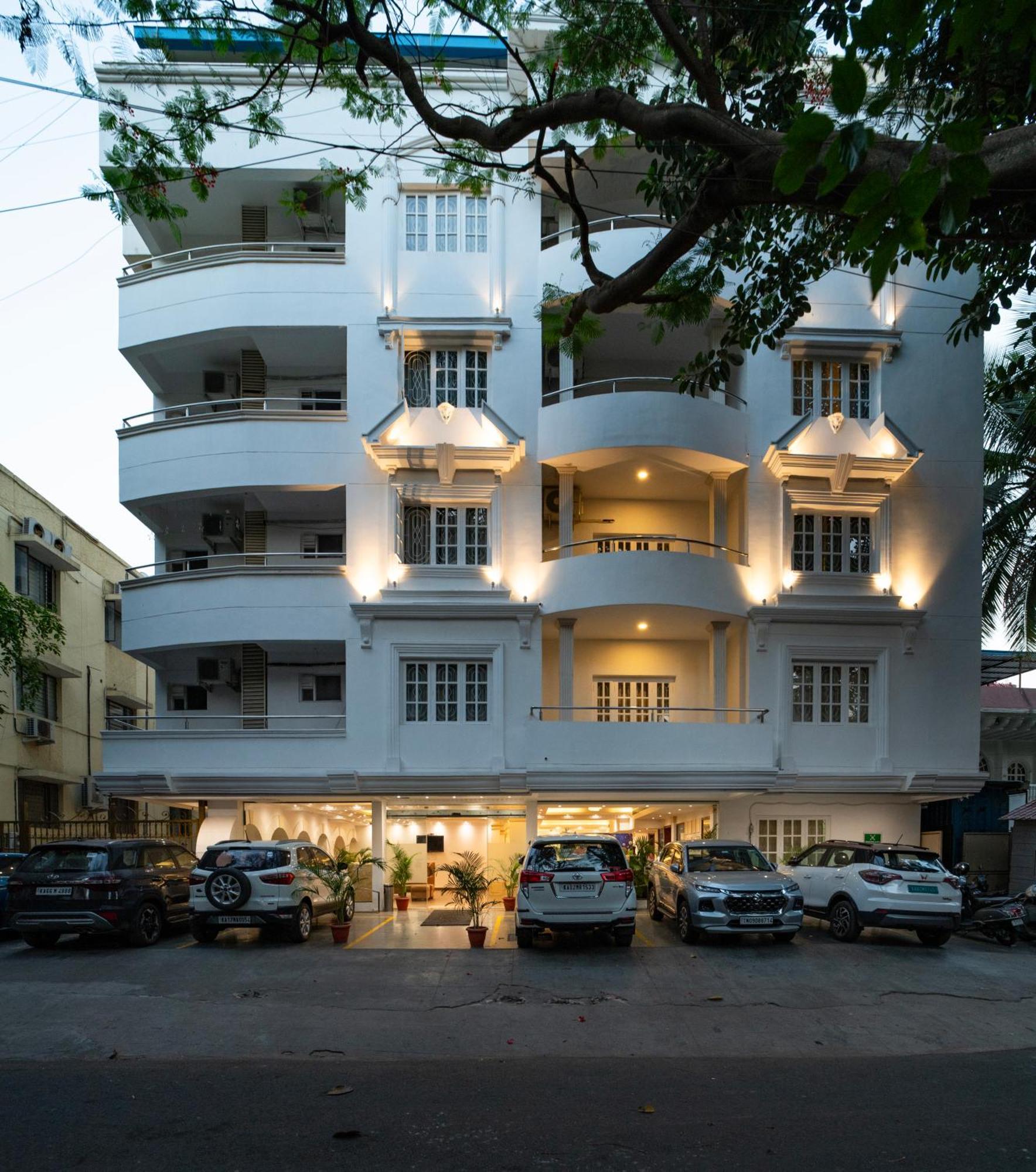 Hyde Park Hotel Bangalore Eksteriør bilde