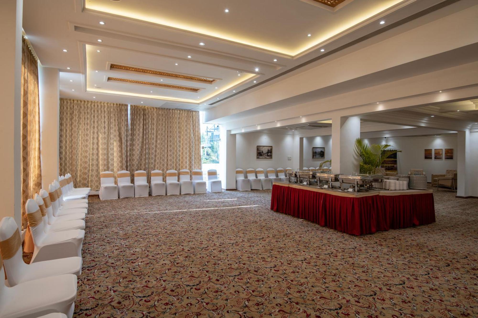 Hyde Park Hotel Bangalore Eksteriør bilde