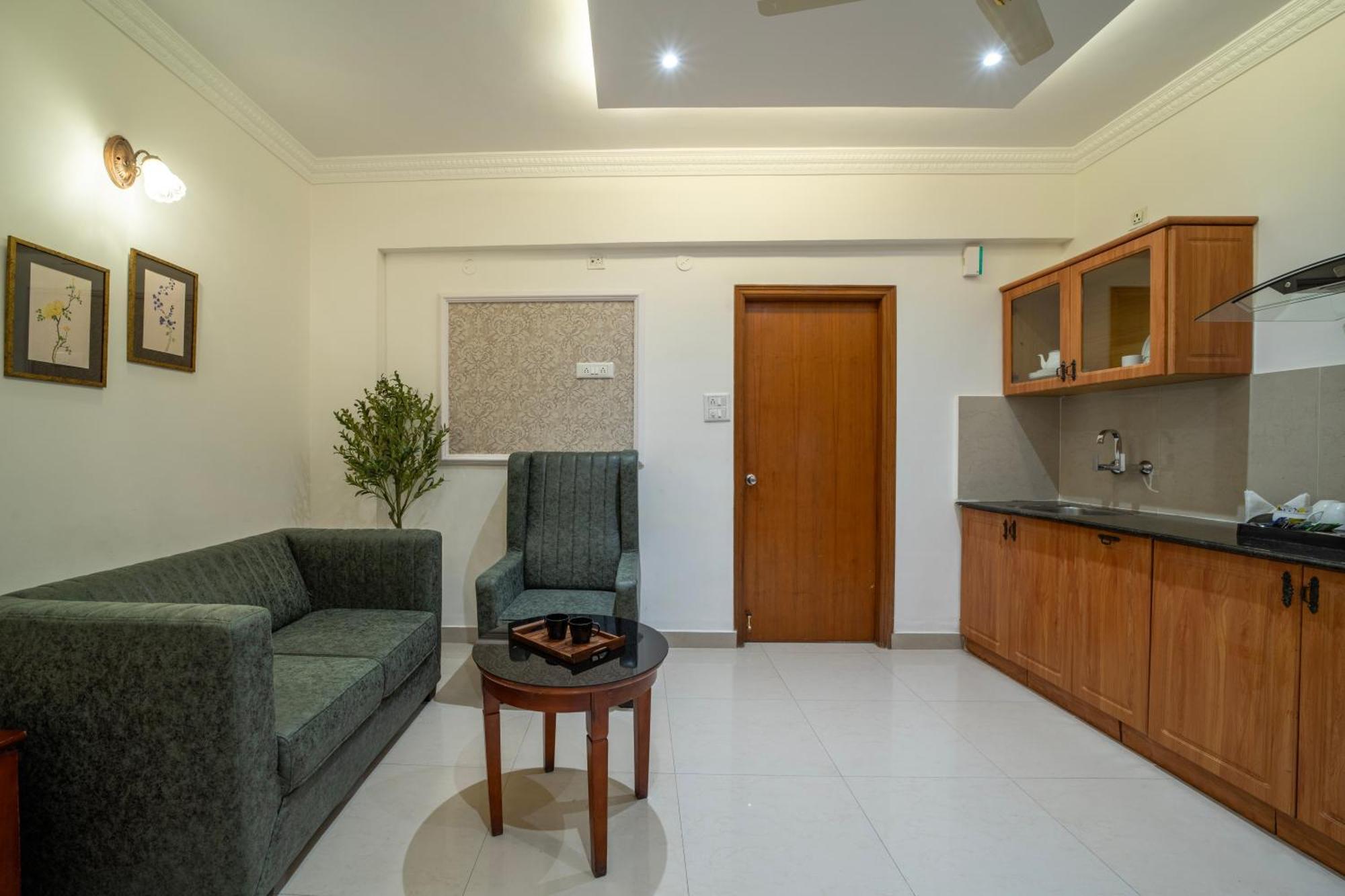 Hyde Park Hotel Bangalore Eksteriør bilde