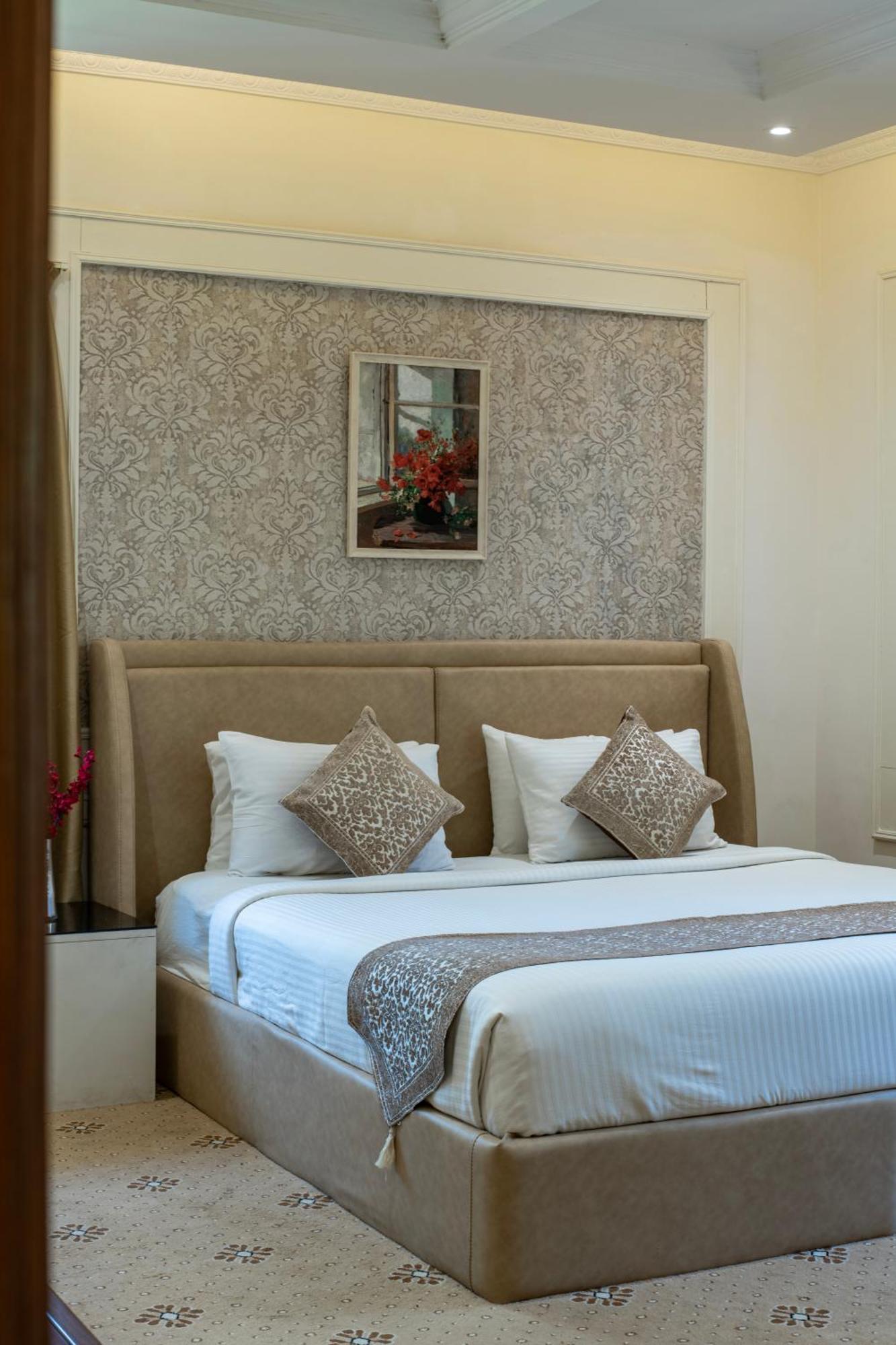 Hyde Park Hotel Bangalore Eksteriør bilde