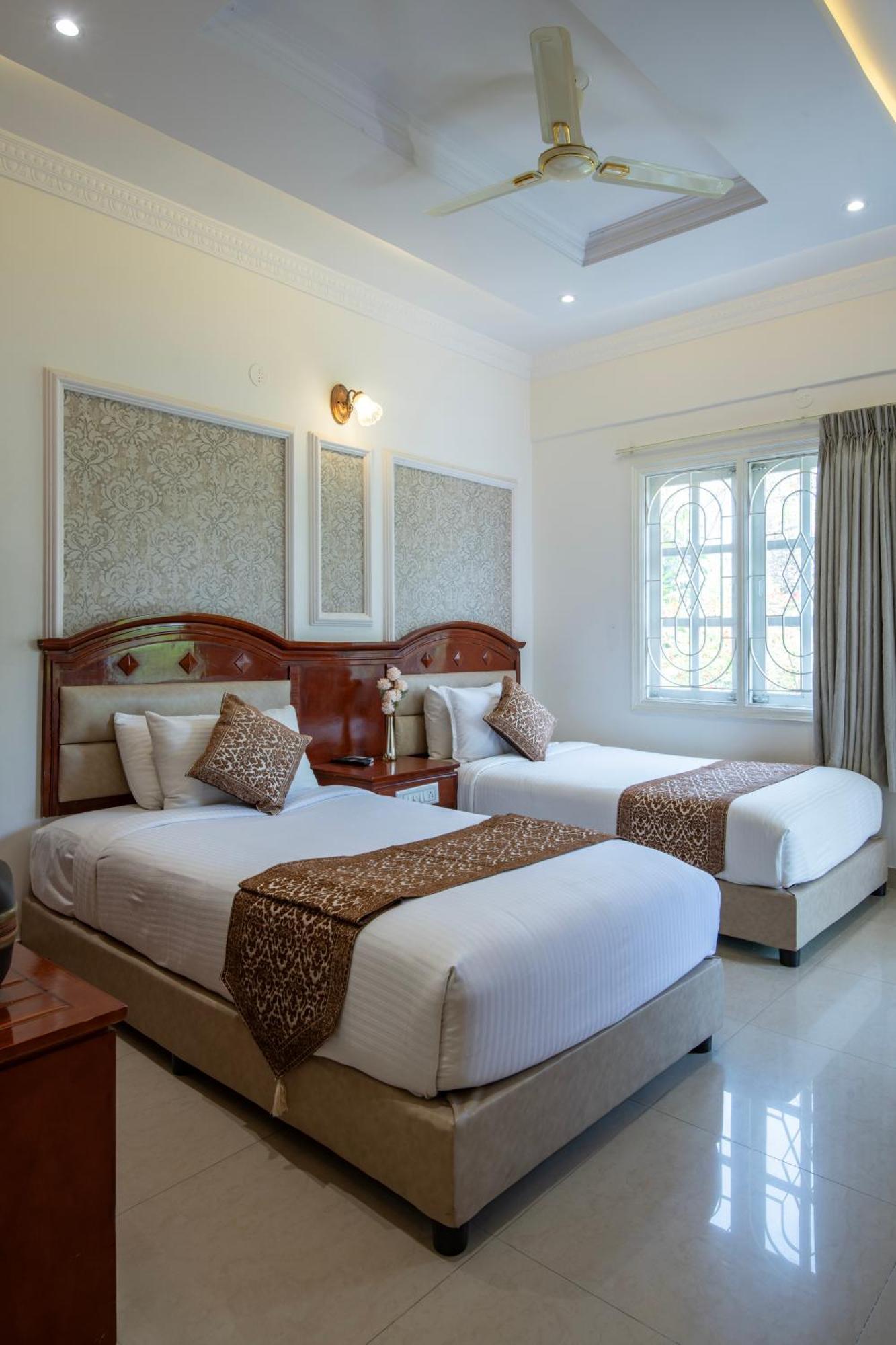 Hyde Park Hotel Bangalore Eksteriør bilde